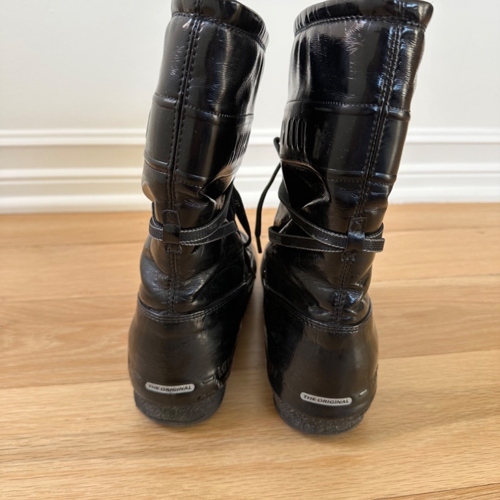Moon Boots - Picture 3 of 6